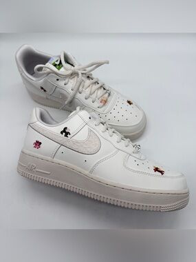 Size 8.5 Womens Nike Air Force 1 Shoes. Lunar New Year. No Lid Box. IQ1143-100